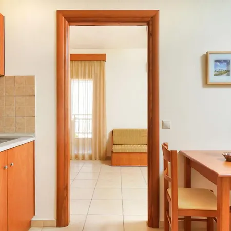 Ladikas Apartments Apartahotel