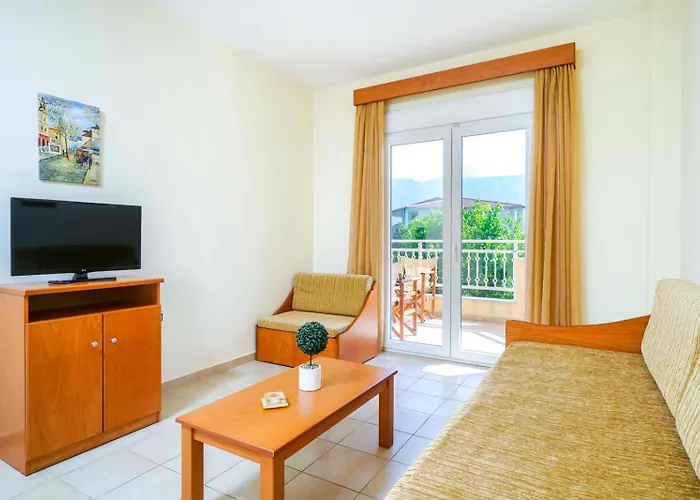 Appart hôtel Ladikas Apartments 3*