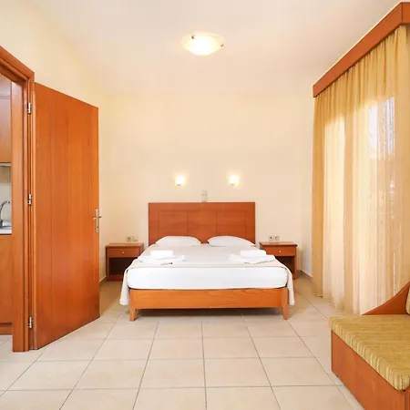 Ladikas Apartments Aparthotel 3*